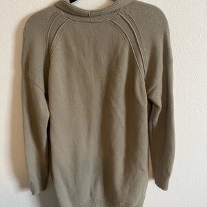 Vince cardigan sweater. Medium 
100% cashmere
